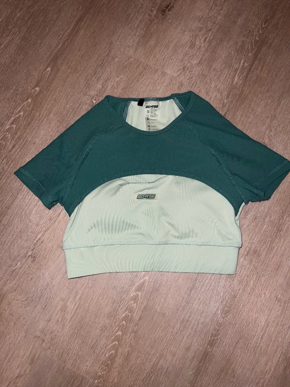 Bo+Tee athletic crop top/sports bra